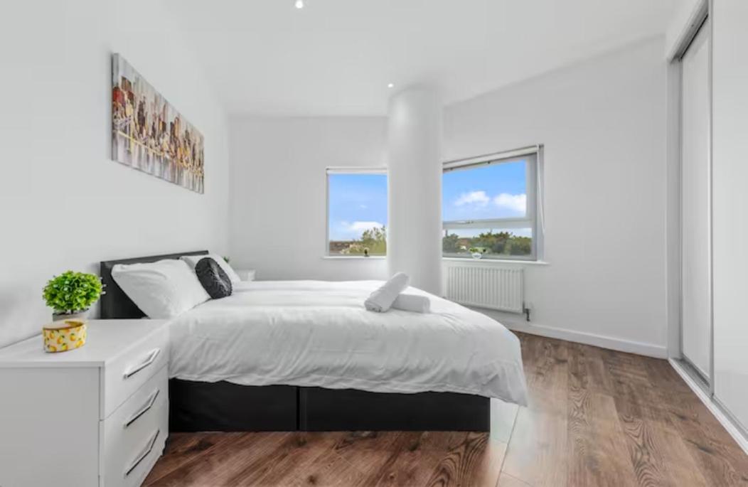 Delta 2 Bedroom Flat In London Dp102 Croydon Kültér fotó