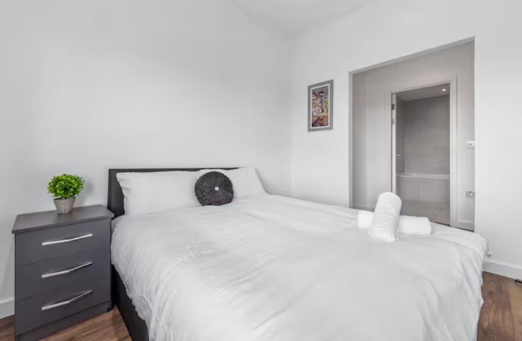 Delta 2 Bedroom Flat In London Dp102 Croydon Kültér fotó